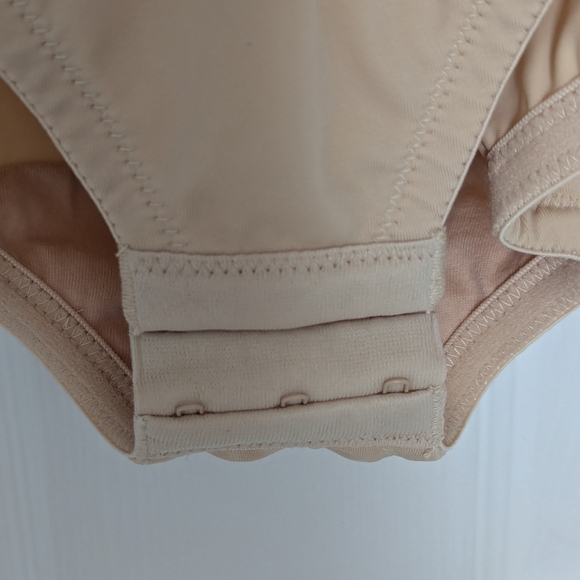 Women's (Size 36C) 1 Piece Full Body Tagless Tan Shapewear Bodysuit - Picture 3 of 11